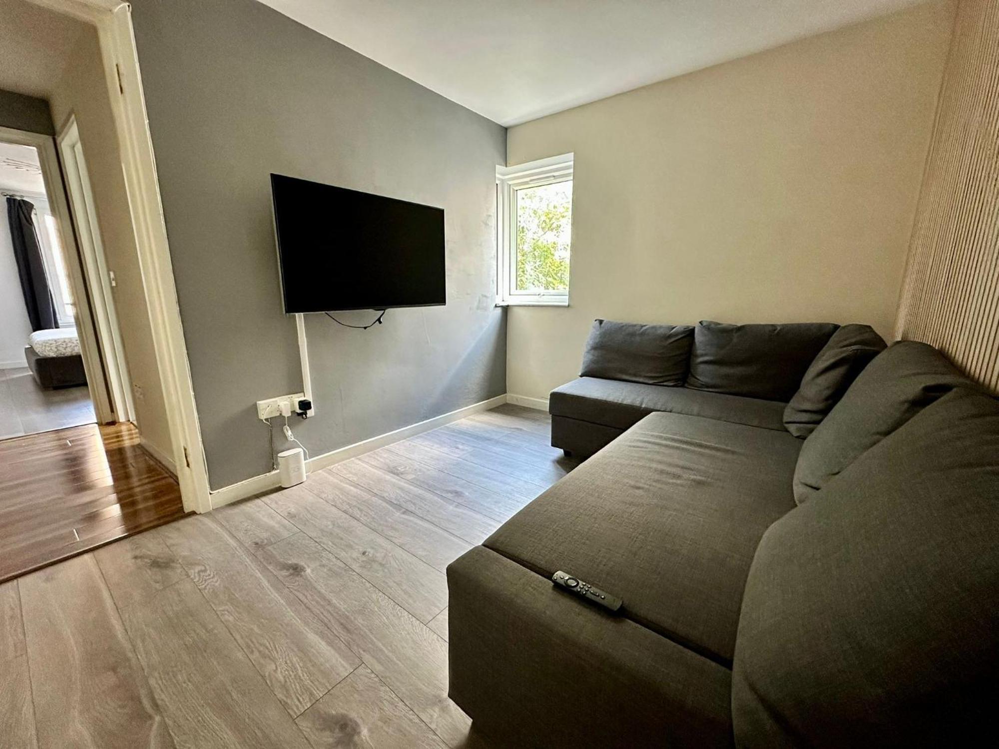 Cosy 2 Bedroom Flat In Manor House Лондон Экстерьер фото